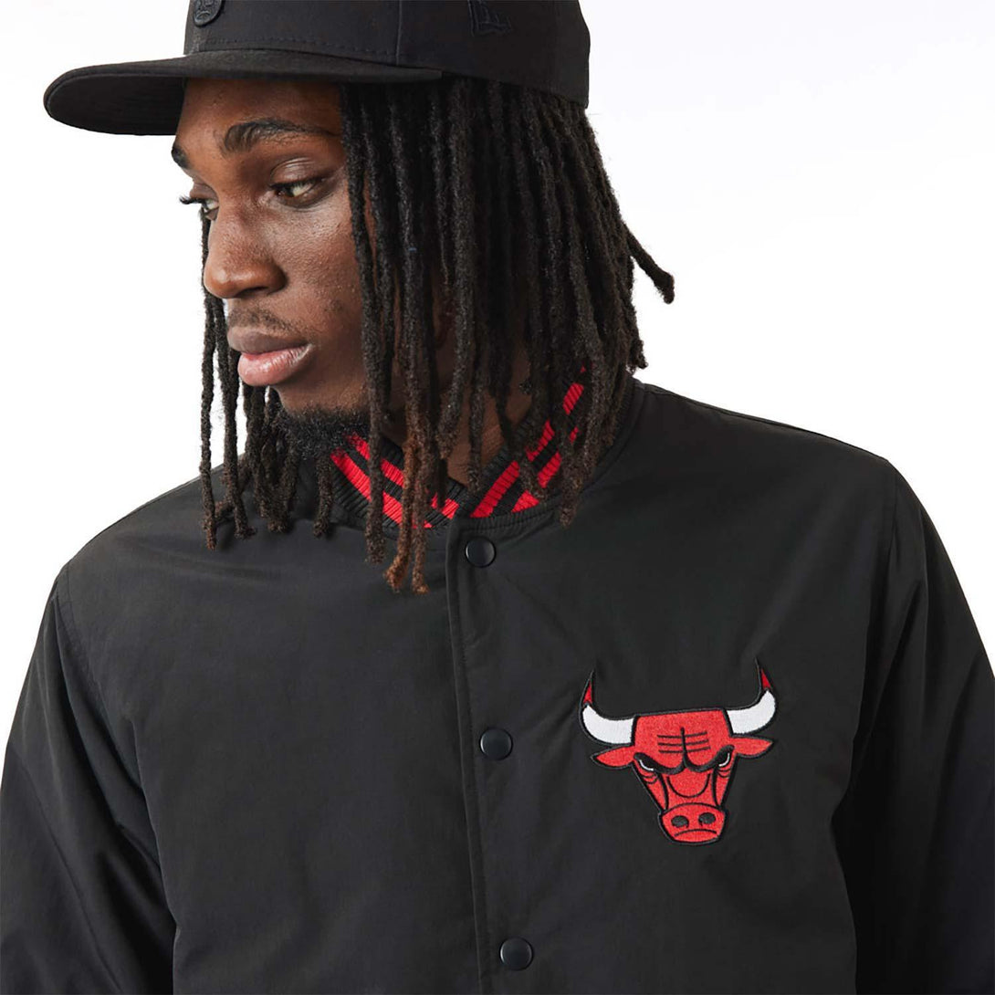 New Era Chicago Bulls NBA Logo Black Bomber dzseki - Sportmania.hu